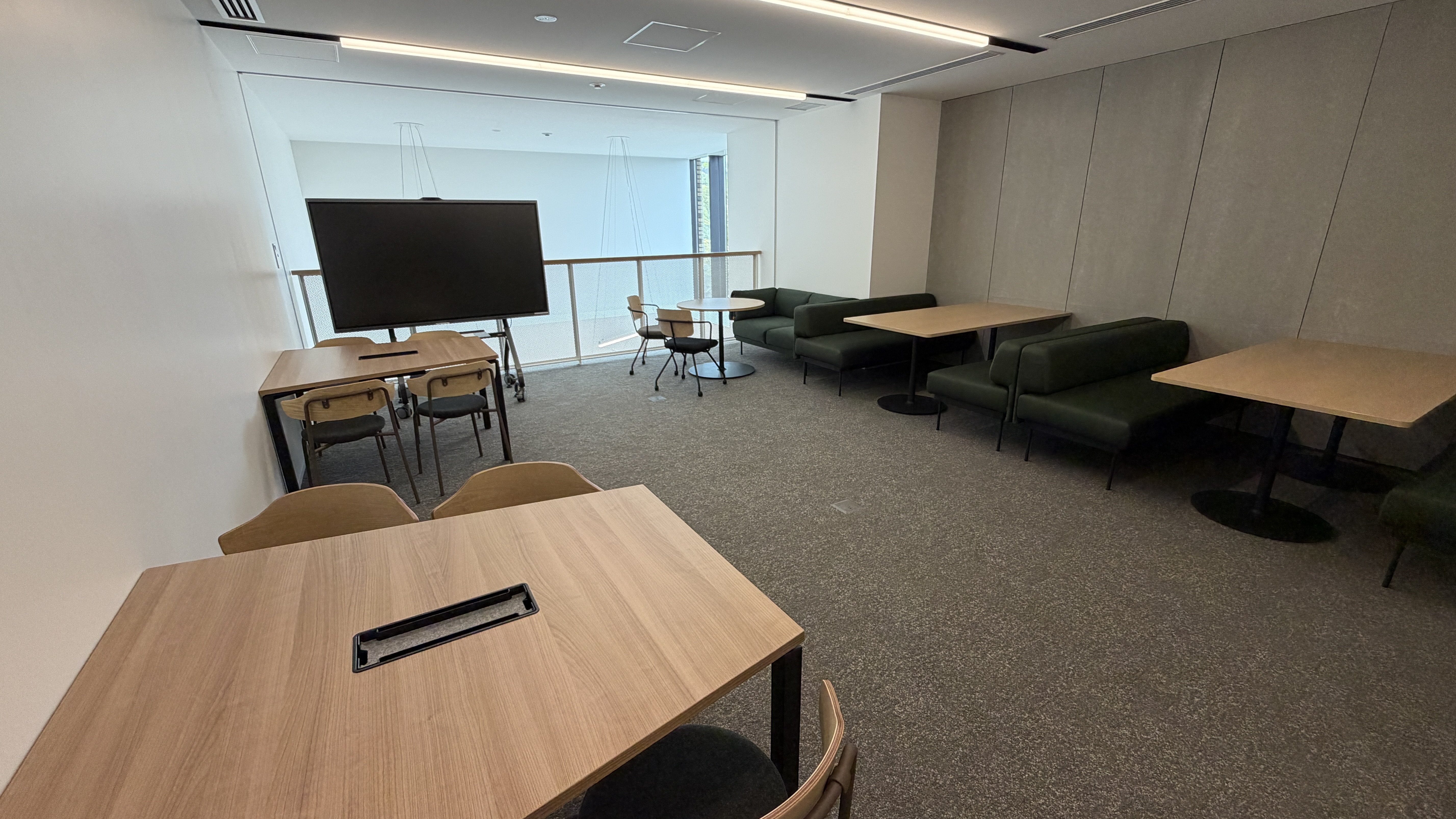 room spacef4