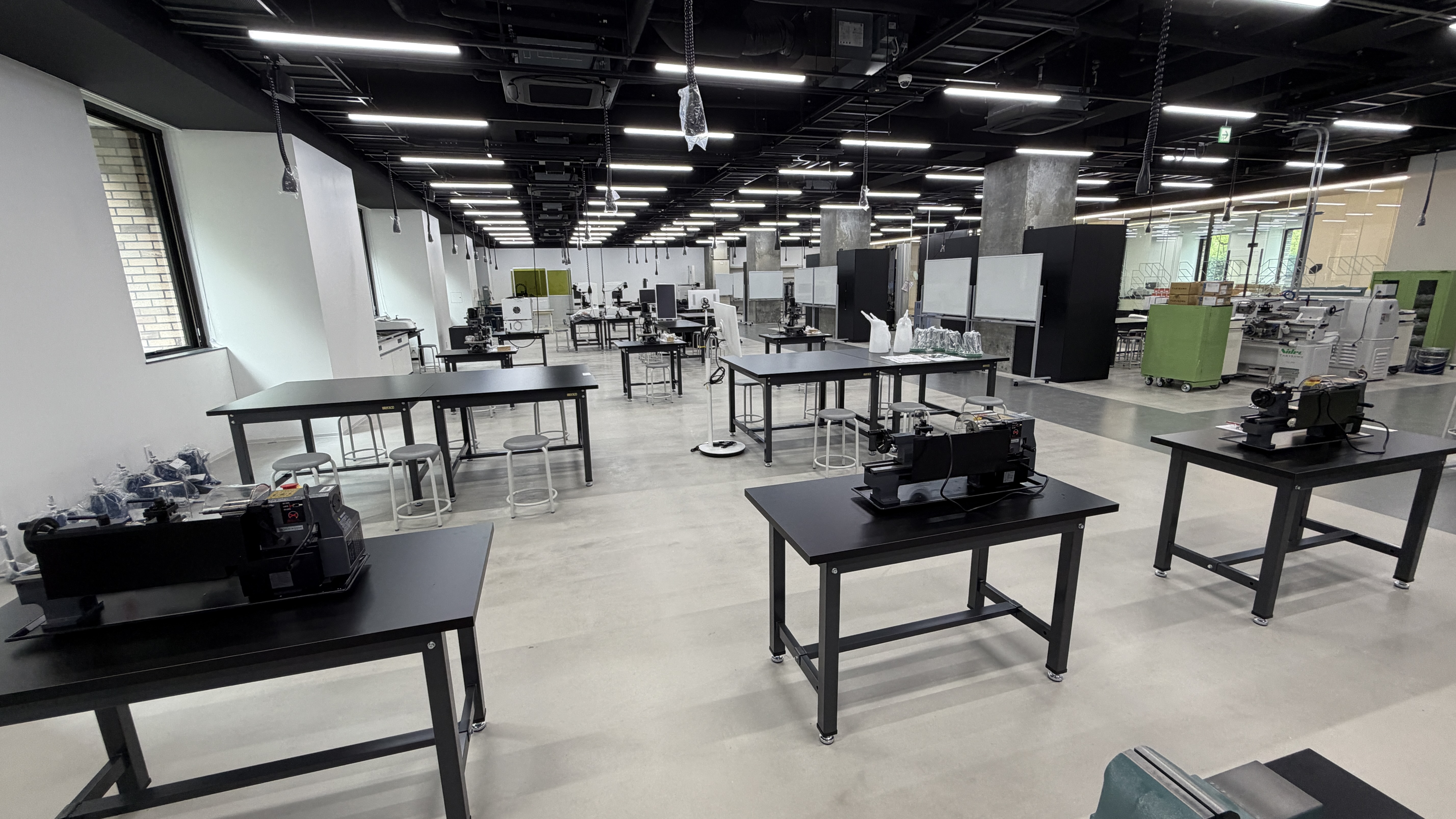 room monolab