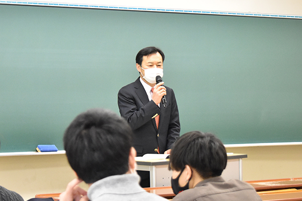 和泉市長による特別講義を実施しました