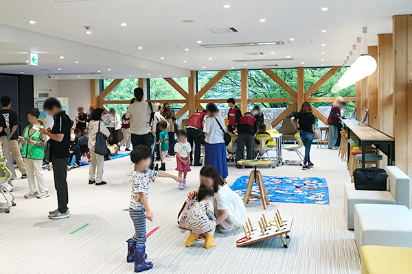 ももやまキッズランドを開催しました