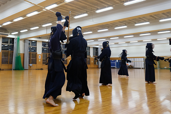 桃山スポーツクラブ「剣道オープン稽古会」を開催しました（監修：松本大佑講師）