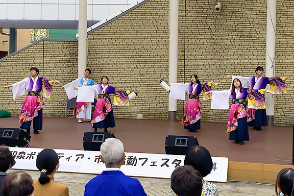 「和泉ボランティア・市民活動フェスタ」に本学学生が参加しました