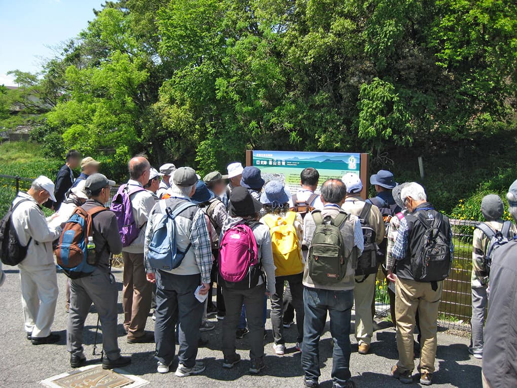 墓山古墳前の画像