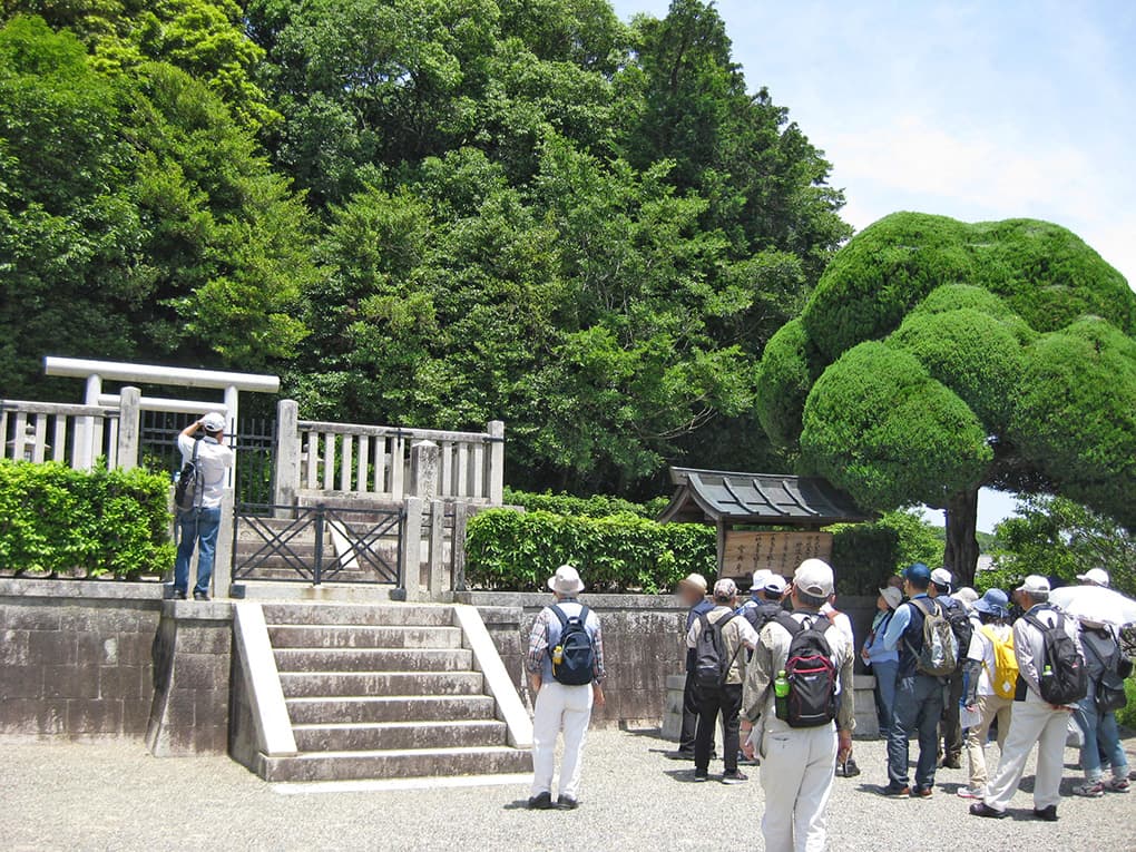 天武・持統天皇陵の画像