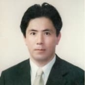 柳 勝文さん