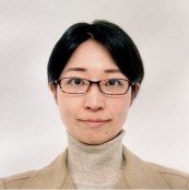 下山 佳那子さん